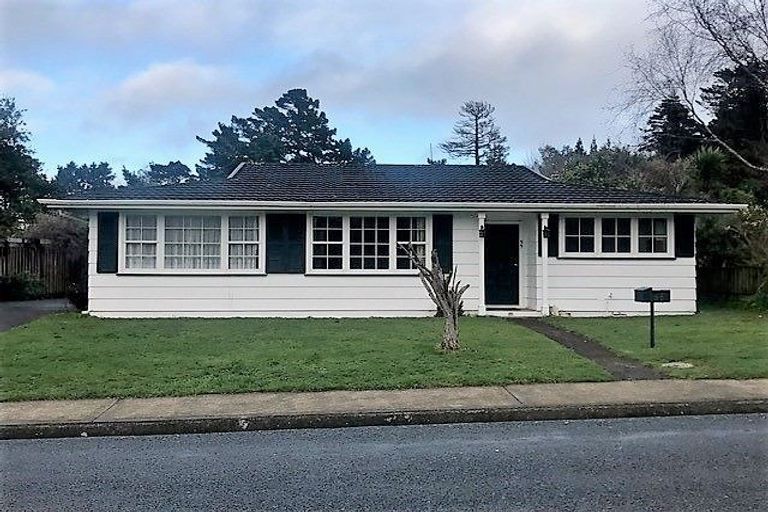 Photo of property in 99 Tirohanga Road, Tirohanga, Lower Hutt, 5010