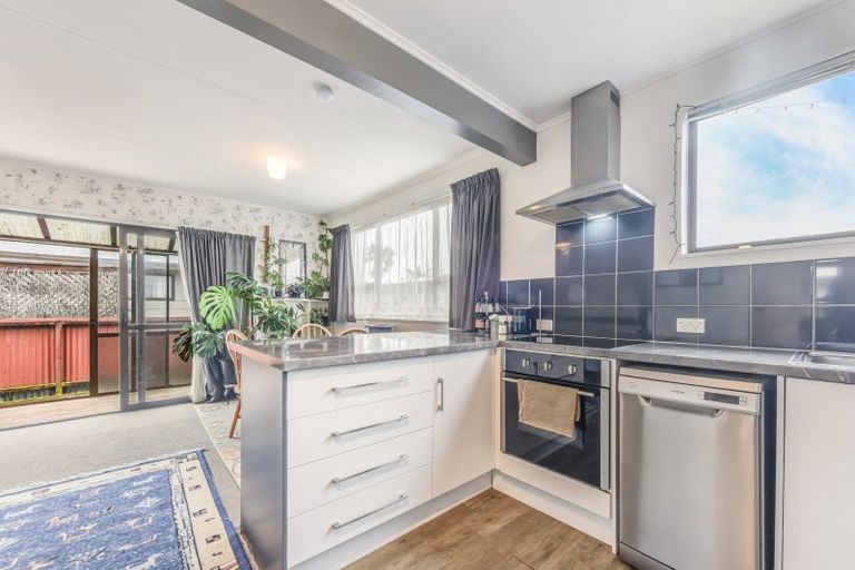 Photo of property in 2/5 Roto Street, Tahunanui, Nelson, 7011