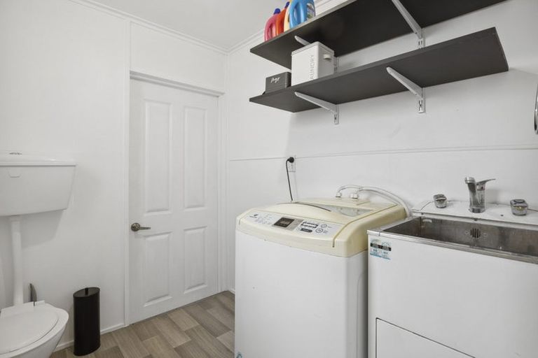 Photo of property in 3 Corbett Street, Green Island, Dunedin, 9018