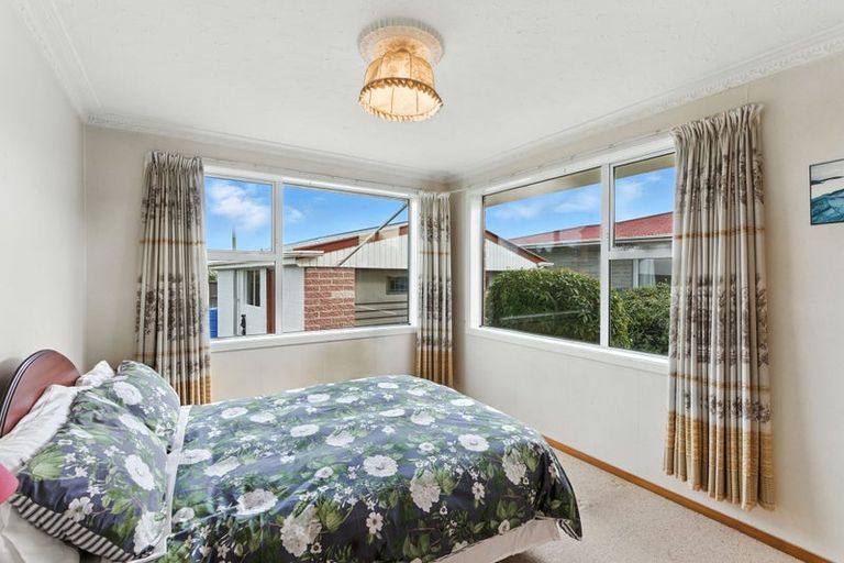Photo of property in 70 Daniels Road, Redwood, Christchurch, 8051