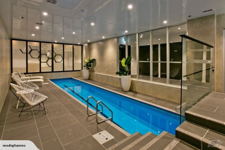 Photo of property in 2 Salford Place, Awapuni, Palmerston North, 4412