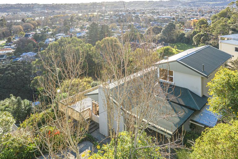 Photo of property in 25 Wairere Road, Bastia Hill, Whanganui, 4500