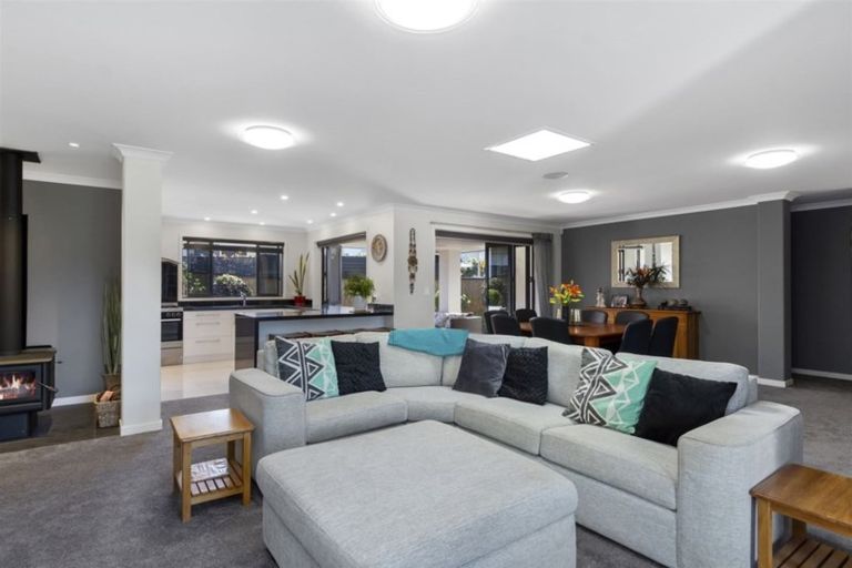 Photo of property in 33 Glenpark Crescent, Bethlehem, Tauranga, 3110