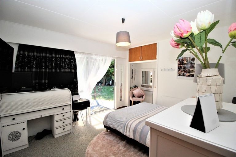 Photo of property in 23 Ormond Street, Woodville, 4920