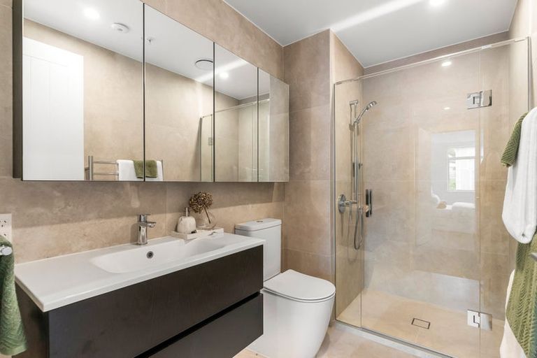 Photo of property in 181 Hibiscus Drive, Orewa, 0931