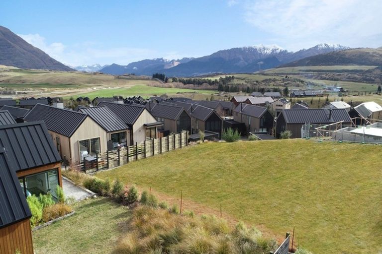 Photo of property in 5 Falconer Rise, Jacks Point, Queenstown, 9371