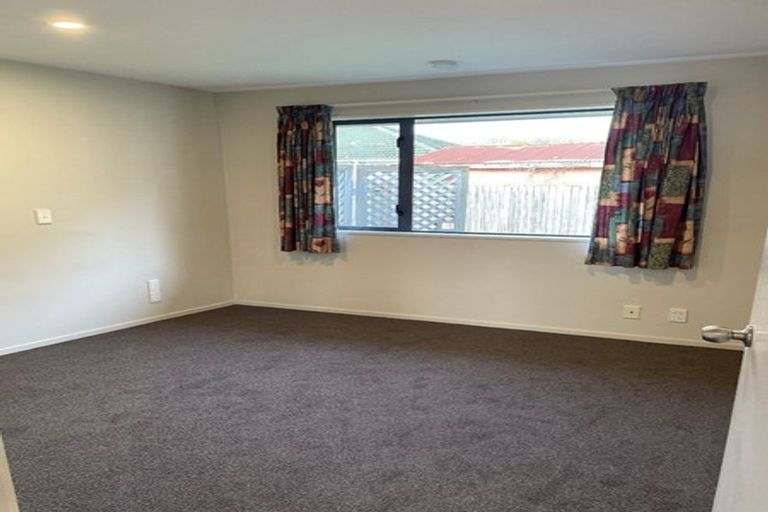 Photo of property in 2c Ferndown Lane, Bromley, Christchurch, 8062