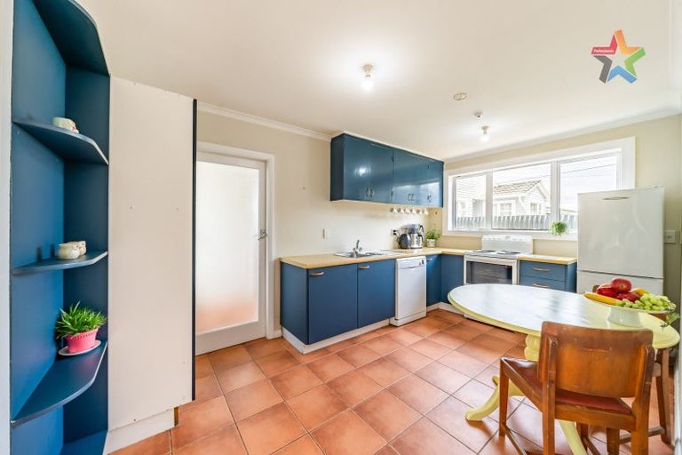 Photo of property in 8 Golf Road, Manor Park, Lower Hutt, 5019