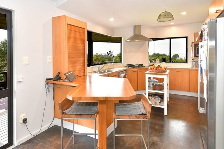 Photo of property in 115 Shelly Beach Road, Shelly Beach, Helensville, 0874