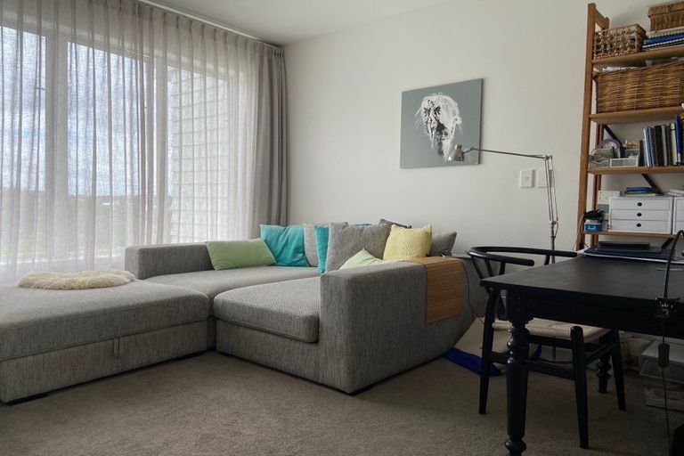 Photo of property in 7/83 Hinemoa Street, Birkenhead, Auckland, 0626