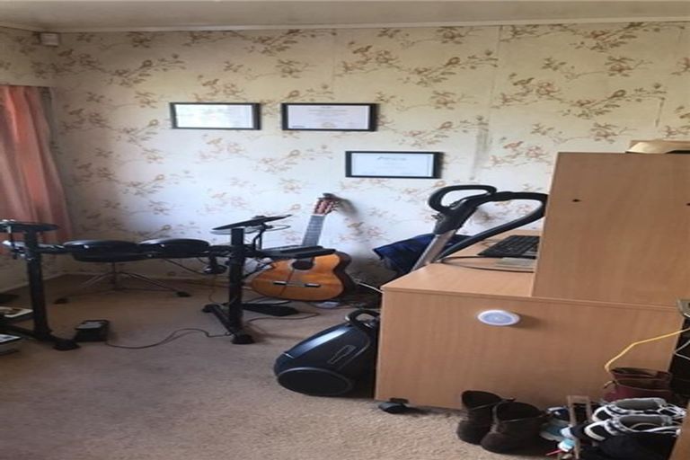 Photo of property in 21 Pegler Drive, Howick, Auckland, 2014