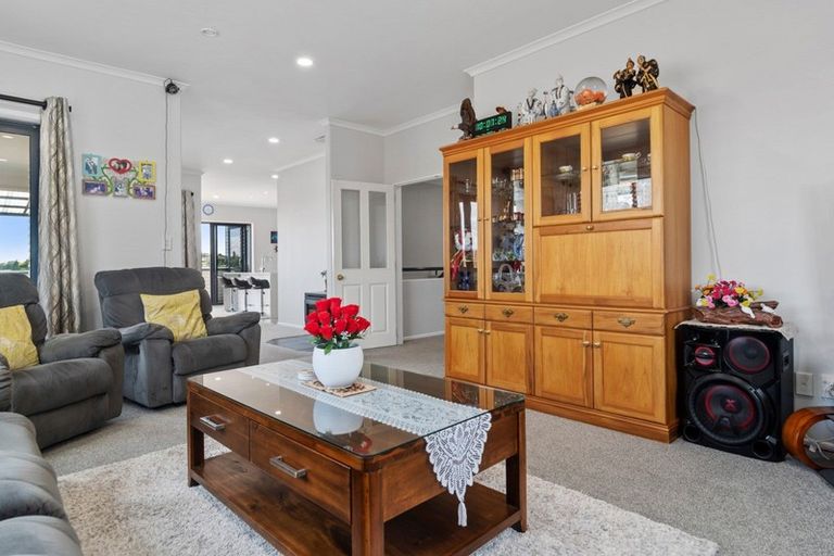 Photo of property in 16 Sterling Gate Drive, Bethlehem, Tauranga, 3110