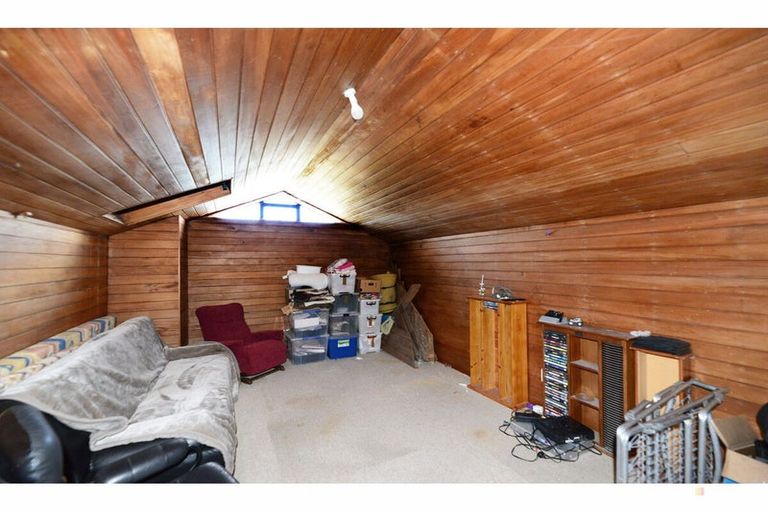 Photo of property in 66 Timaru Road, Waimate, 7924