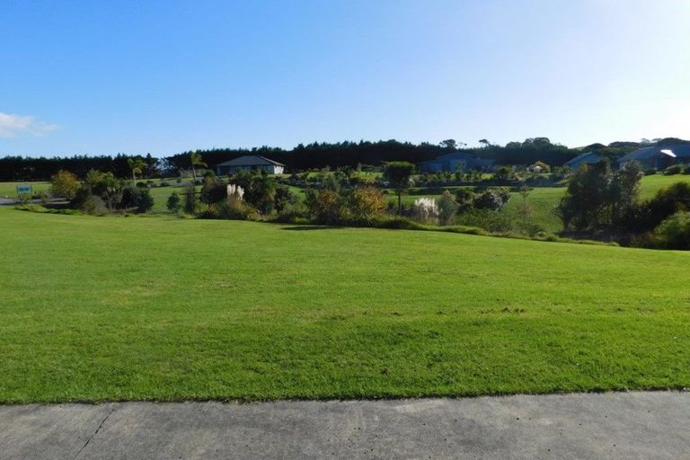 Photo of property in 8 Riverglen Drive, Haruru, 0204