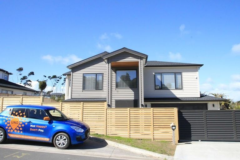 Photo of property in 14 Vazey Way, Hobsonville, Auckland, 0618