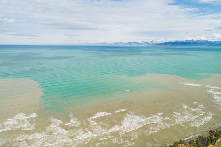 Photo of property in 60 Tasman Cliffs Lane, Tasman, Upper Moutere, 7173