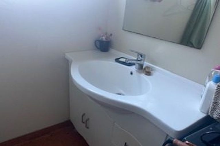 Photo of property in 28 Hyde Street, North Dunedin, Dunedin, 9016