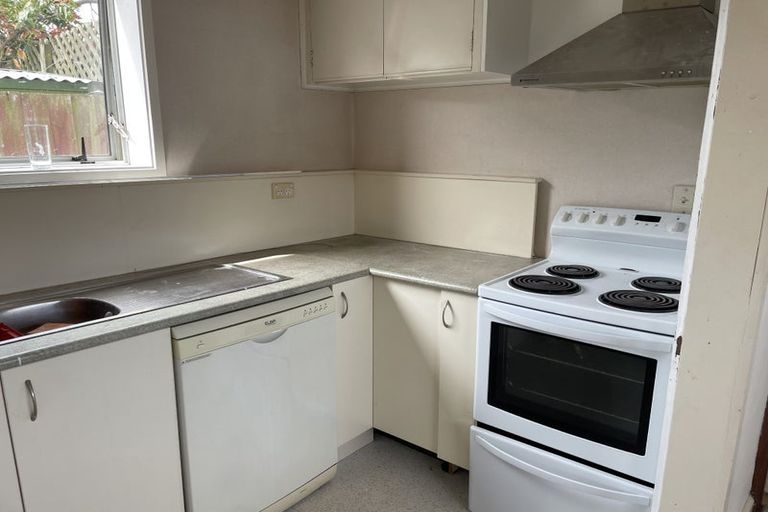 Photo of property in 2/108 Office Road, Merivale, Christchurch, 8014