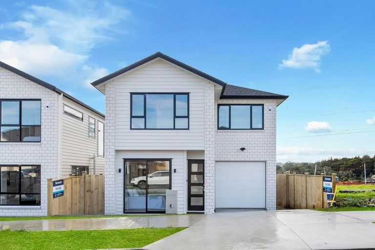 Photo of property in 62 Tir Conaill Avenue, Flat Bush, Auckland, 2019