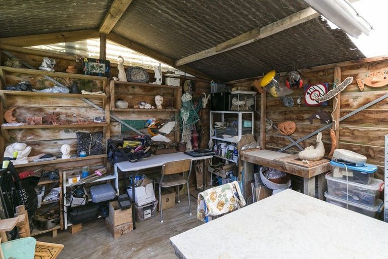 Photo of property in 9 Frobisher Street, Island Bay, Wellington, 6023