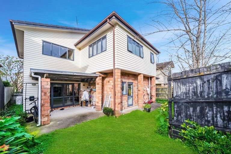 Photo of property in 398a East Tamaki Road, East Tamaki, Auckland, 2013