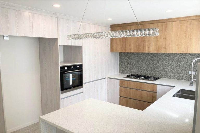 Photo of property in 13b Myers Road, Manurewa East, Auckland, 2102