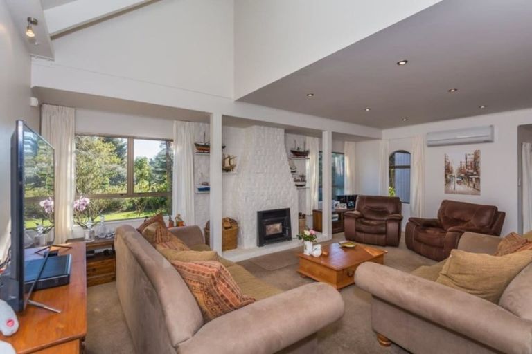 Photo of property in 1081 Queen Street East, Levin, 5571