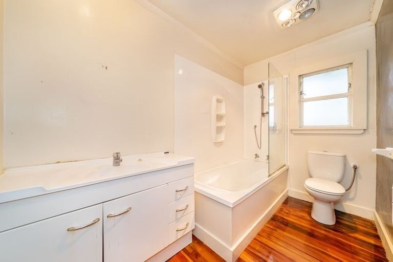 Photo of property in 231 Bedford Street, Cannons Creek, Porirua, 5024