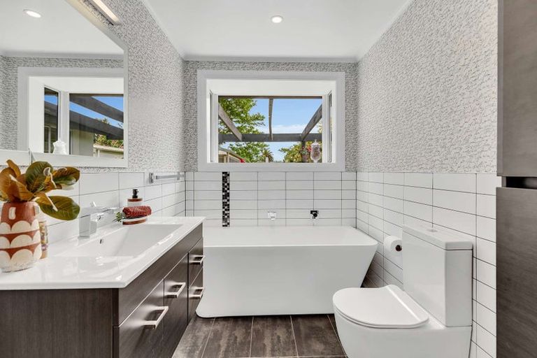 Photo of property in 130a Cook Street, West End, Palmerston North, 4410