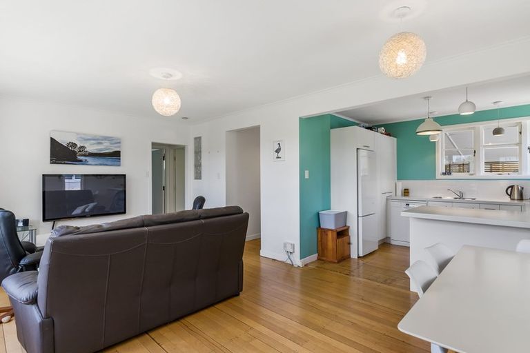 Photo of property in 2/41 Brandon Road, Glen Eden, Auckland, 0602