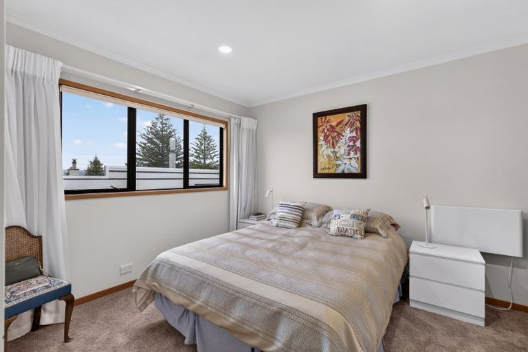 Photo of property in 34 The Esplanade, Westshore, Napier, 4110