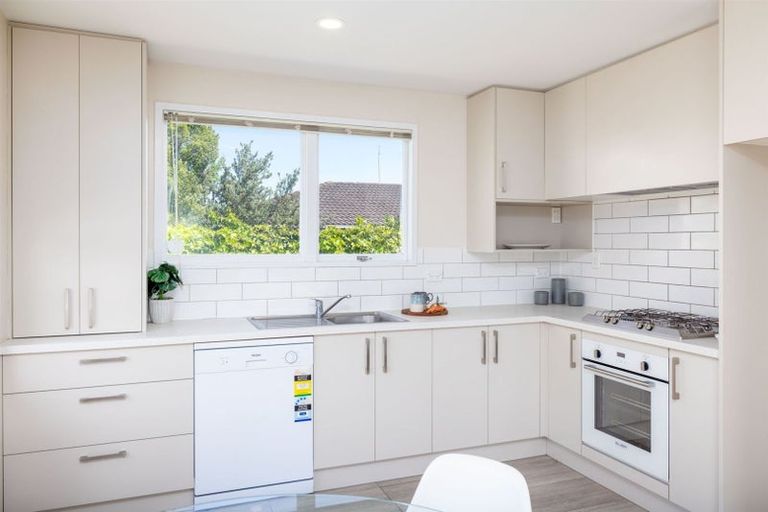 Photo of property in 2/7 Farnborough Street, Aranui, Christchurch, 8061