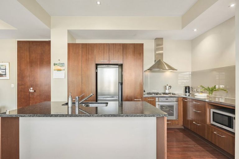 Photo of property in Chaffers Dock, 405/22 Herd Street, Te Aro, Wellington, 6011