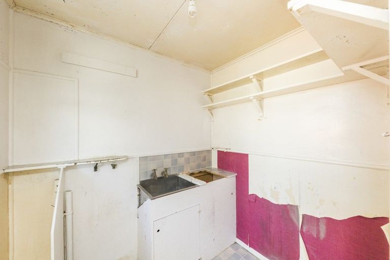 Photo of property in 6 Coventry Street, Highbury, Palmerston North, 4412