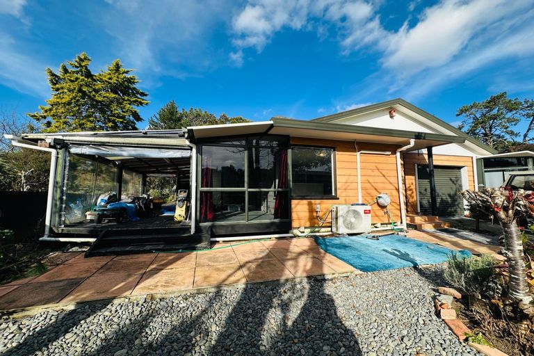 Photo of property in 78 Harmel Road, Glendene, Auckland, 0602