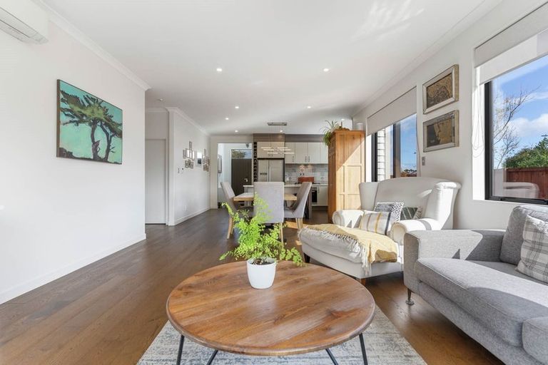 Photo of property in 39a Rodney Street, Howick, Auckland, 2014