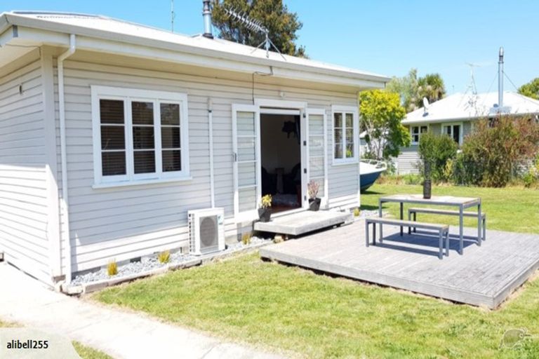 Photo of property in 16 Wilson Street, Tamarau, Gisborne, 4010