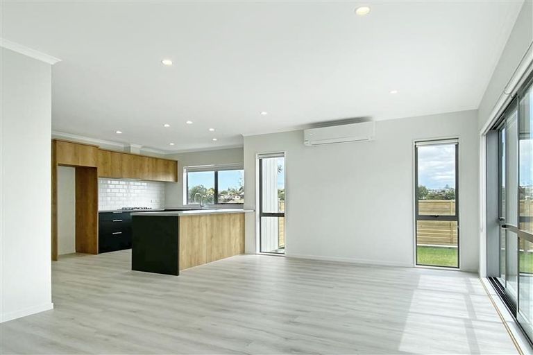 Photo of property in 94 Te Napi Drive, Takanini, 2112