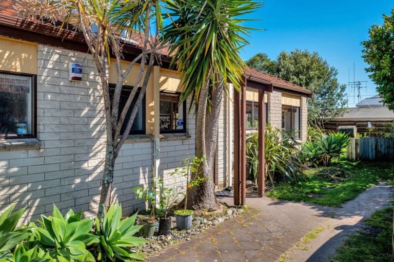 Photo of property in 121b Dickson Road, Papamoa Beach, Papamoa, 3118
