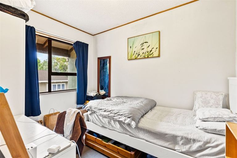 Photo of property in 3/203 Lake Road, Belmont, Auckland, 0622