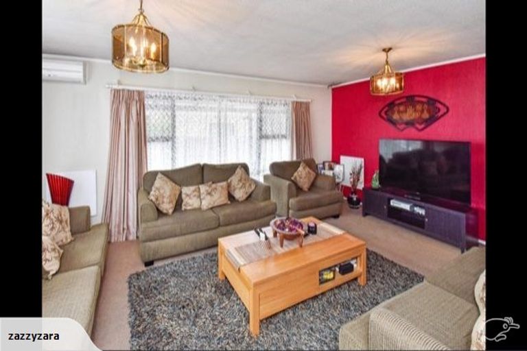 Photo of property in 23 Lane Road, Weymouth, Auckland, 2103