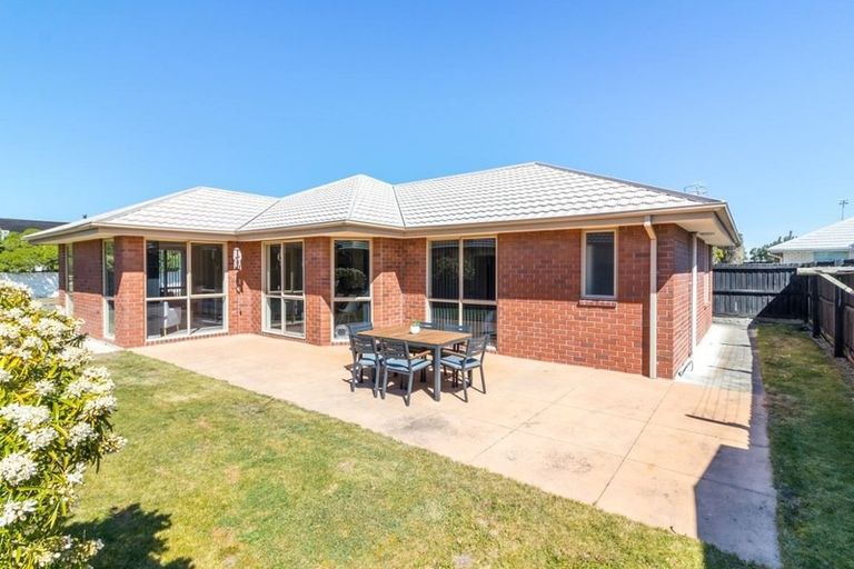 Photo of property in 5 Stout Street, Waimairi Beach, Christchurch, 8083