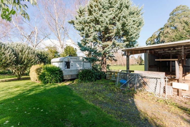 Photo of property in 241 Adelaide Road, Dannevirke, 4930