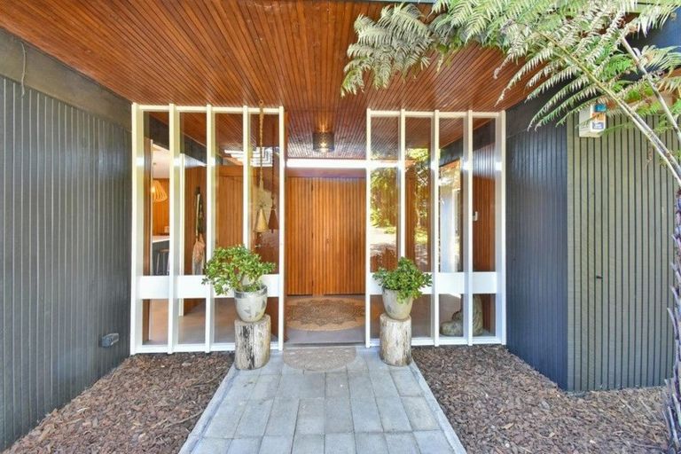 Photo of property in 28 Kahurangi Place, Snells Beach, 0920