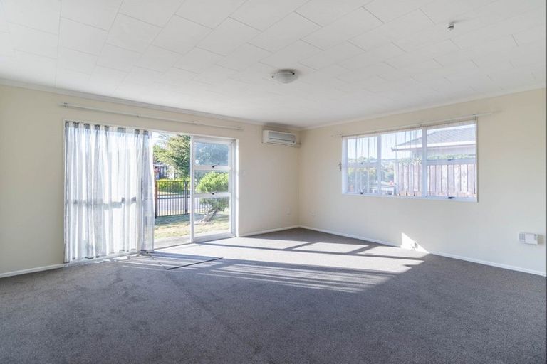 Photo of property in 11 Anaru Street, Raumati Beach, Paraparaumu, 5032
