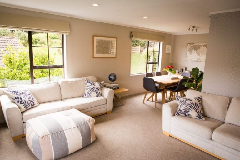 Photo of property in 4 Otonga Way, Churton Park, Wellington, 6037