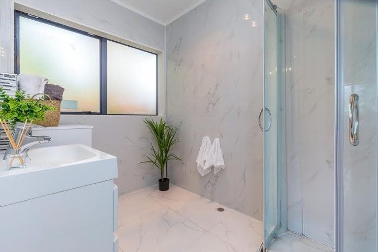 Photo of property in 200 Te Irirangi Drive, Flat Bush, Auckland, 2019