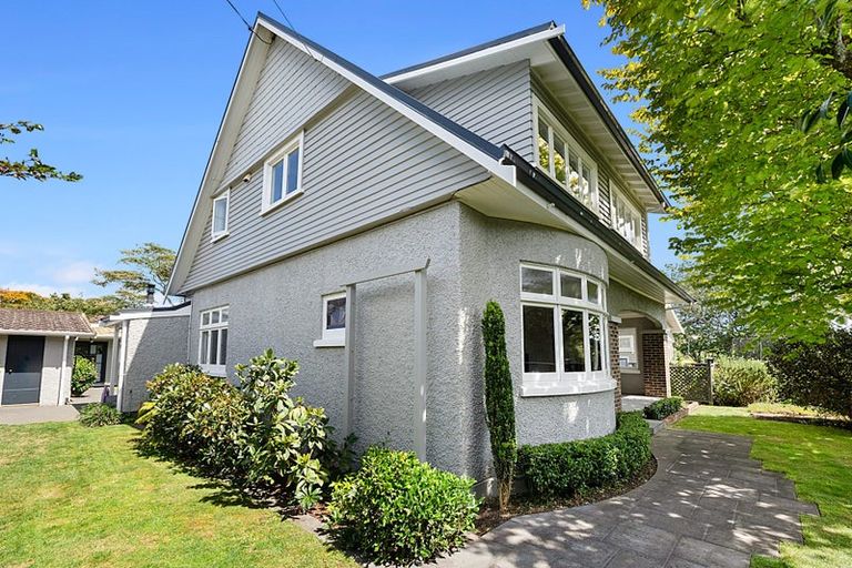 Photo of property in 54 Barrett Street, Westown, New Plymouth, 4310