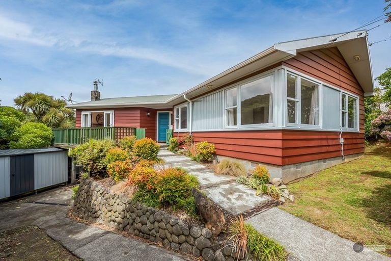 Photo of property in 34 Foster Crescent, Belmont, Lower Hutt, 5010