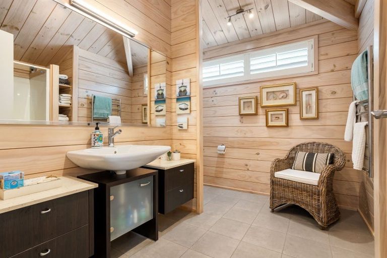 Photo of property in 122 Motu Capri, Pauanui, Hikuai, 3579